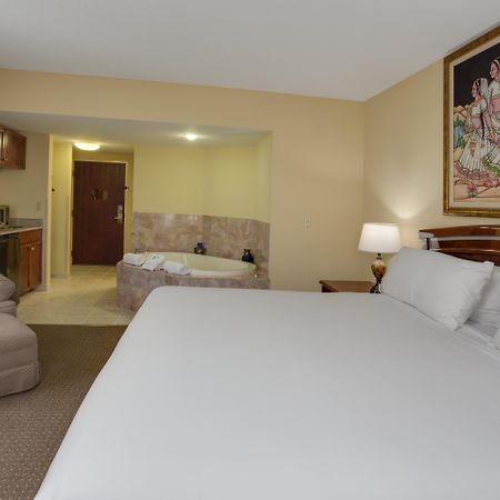 Holiday Inn Express & Suites Sebring By Ihg Bagian luar foto