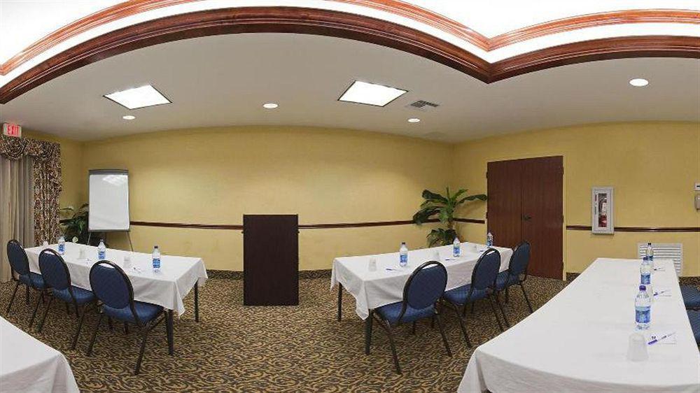 Holiday Inn Express & Suites Sebring By Ihg Bagian luar foto