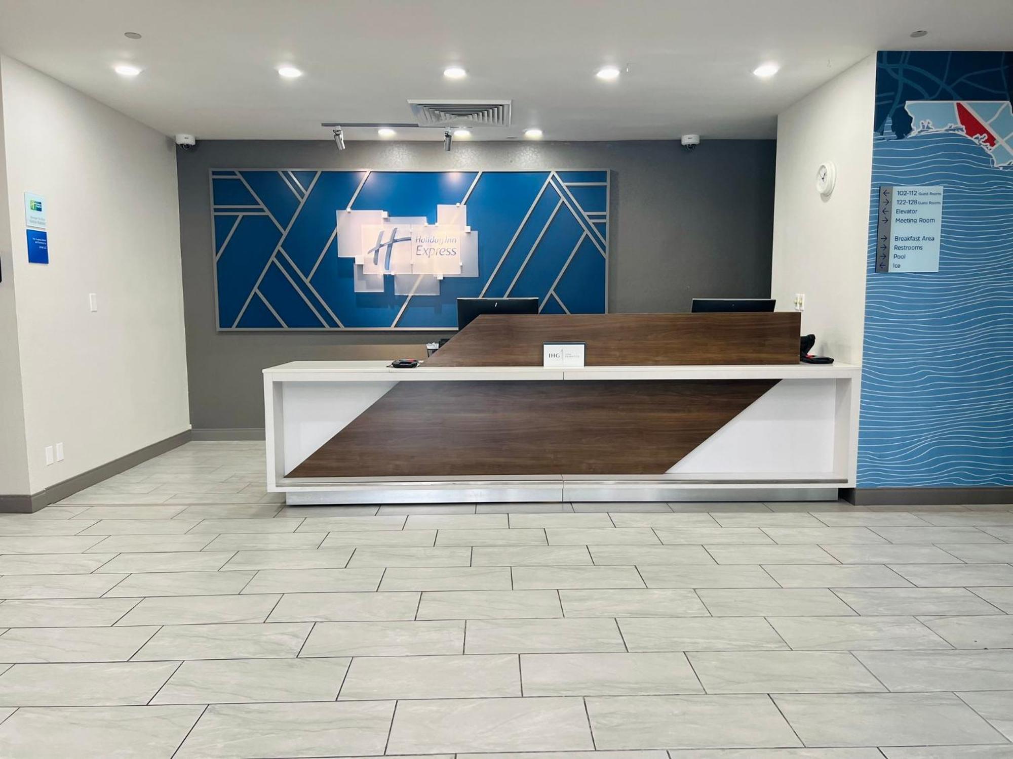 Holiday Inn Express & Suites Sebring By Ihg Bagian luar foto
