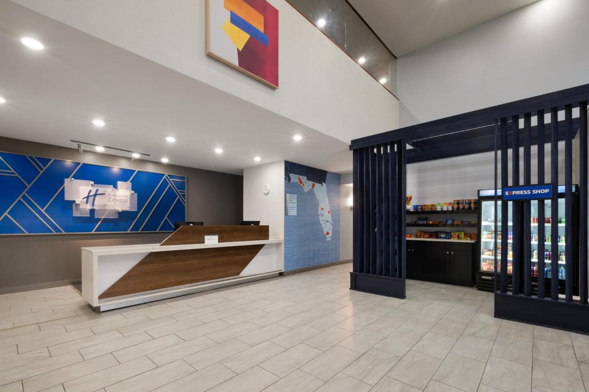 Holiday Inn Express & Suites Sebring By Ihg Bagian luar foto