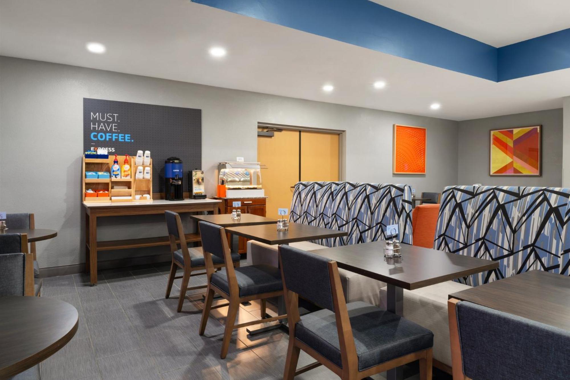 Holiday Inn Express & Suites Sebring By Ihg Bagian luar foto