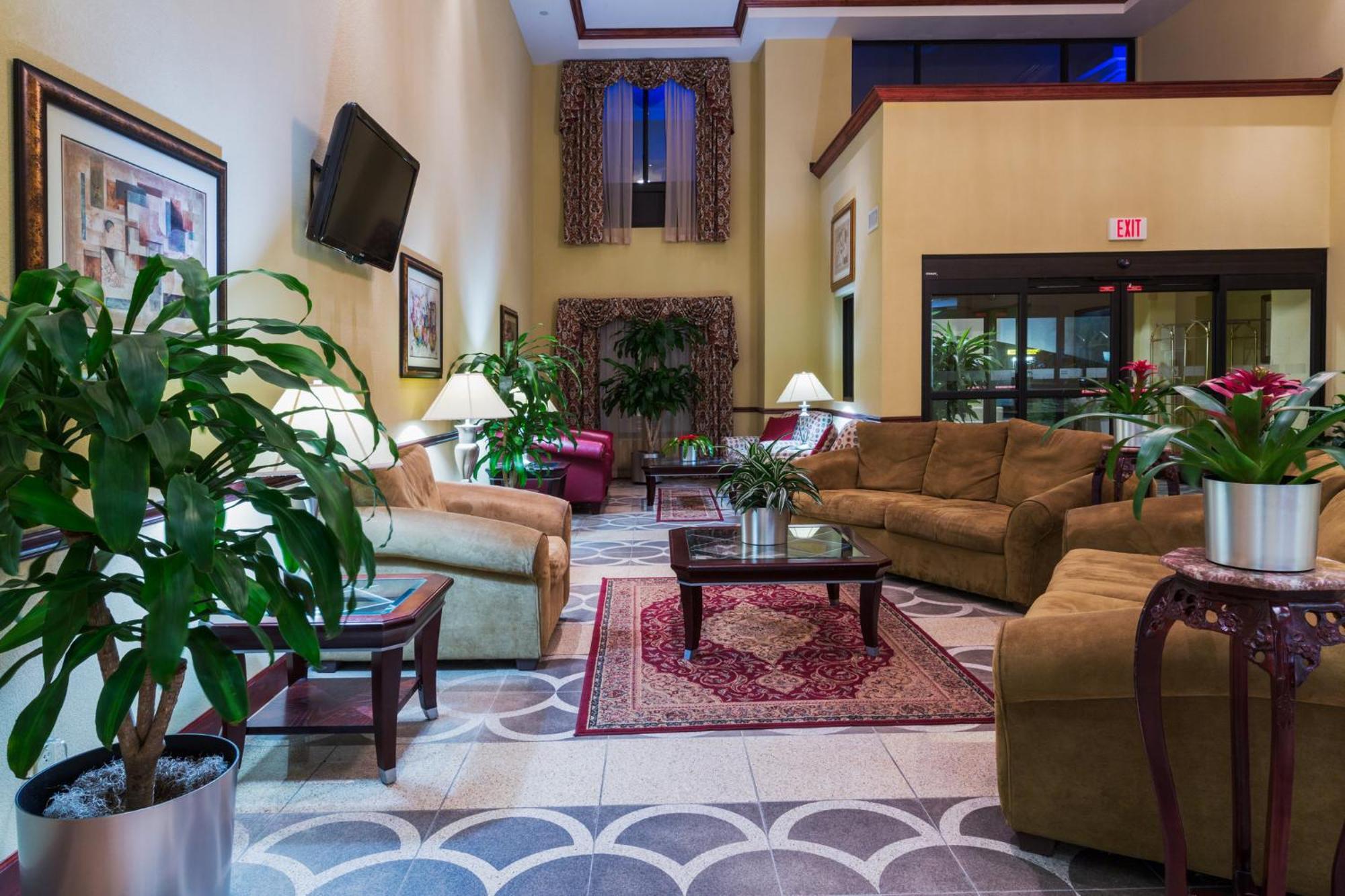 Holiday Inn Express & Suites Sebring By Ihg Bagian luar foto
